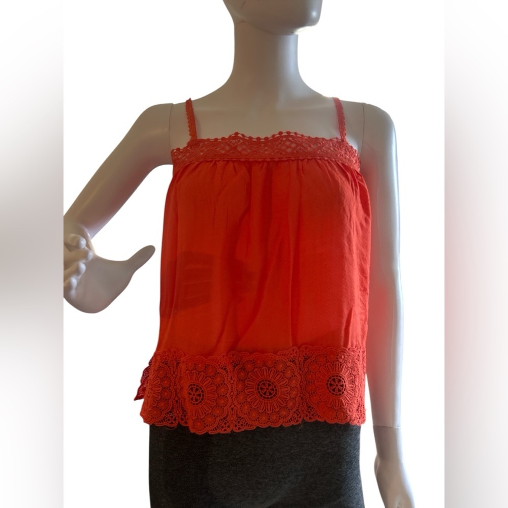 EN CREME  Women's Coral Lace Trim Top